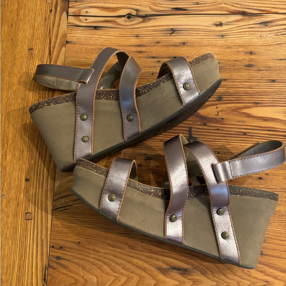 OTBT Metallic and Tan Wedge Sandals